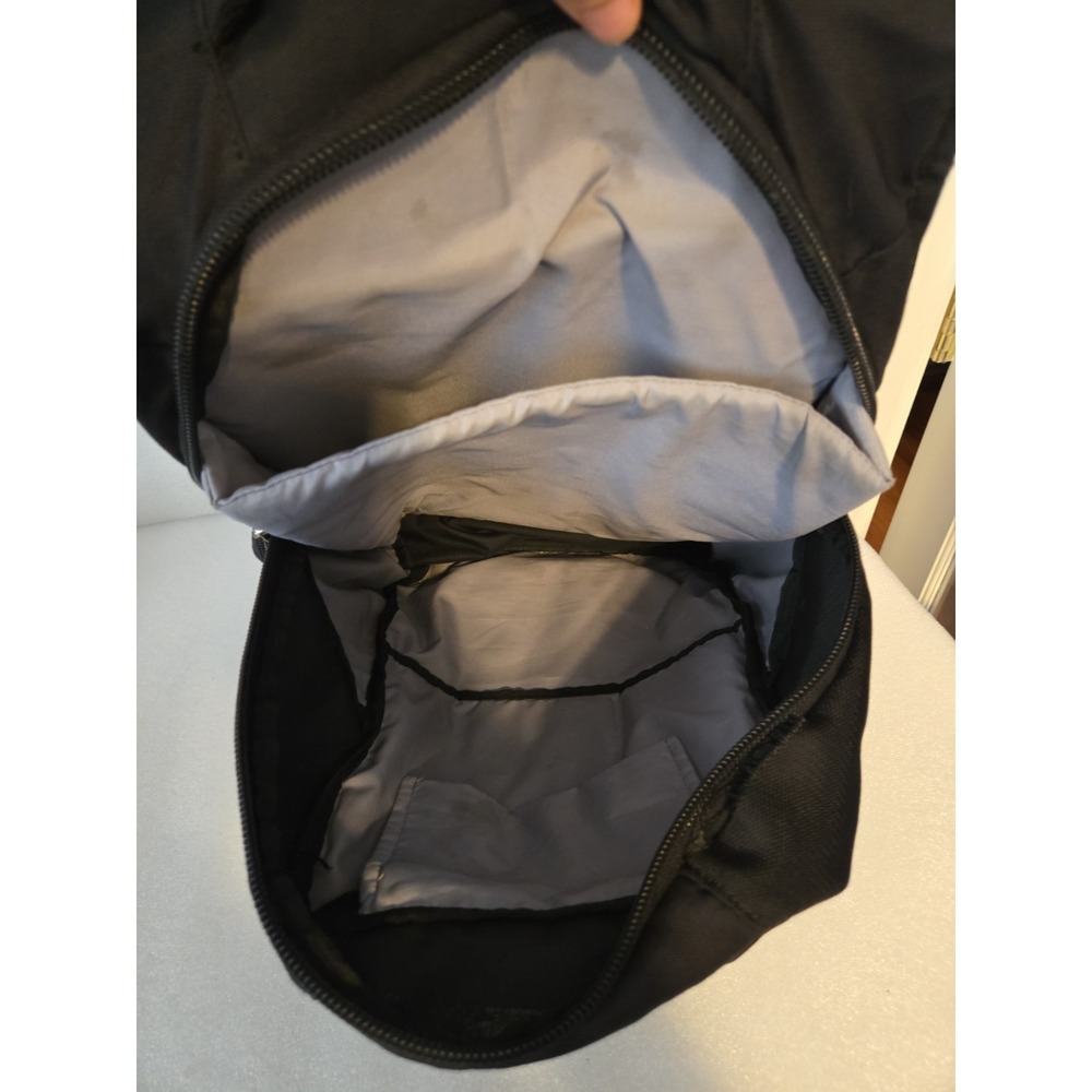 Case Logic Backpack For 15"-16" Notebook - Picture 7 of 8